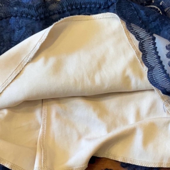 Sz 9 small Sapphire Dolls navy lace overlay with beige lining dress back zip - Picture 5 of 13